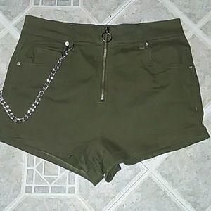 OLIVE GREEN DENIM SHORTS
